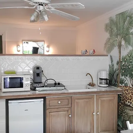 Studio le Memagne WiFi gratuit Appartement Lacuisine