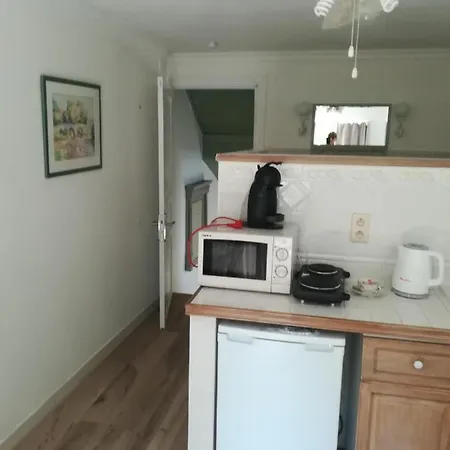Appartement Studio le Memagne WiFi gratuit Lacuisine